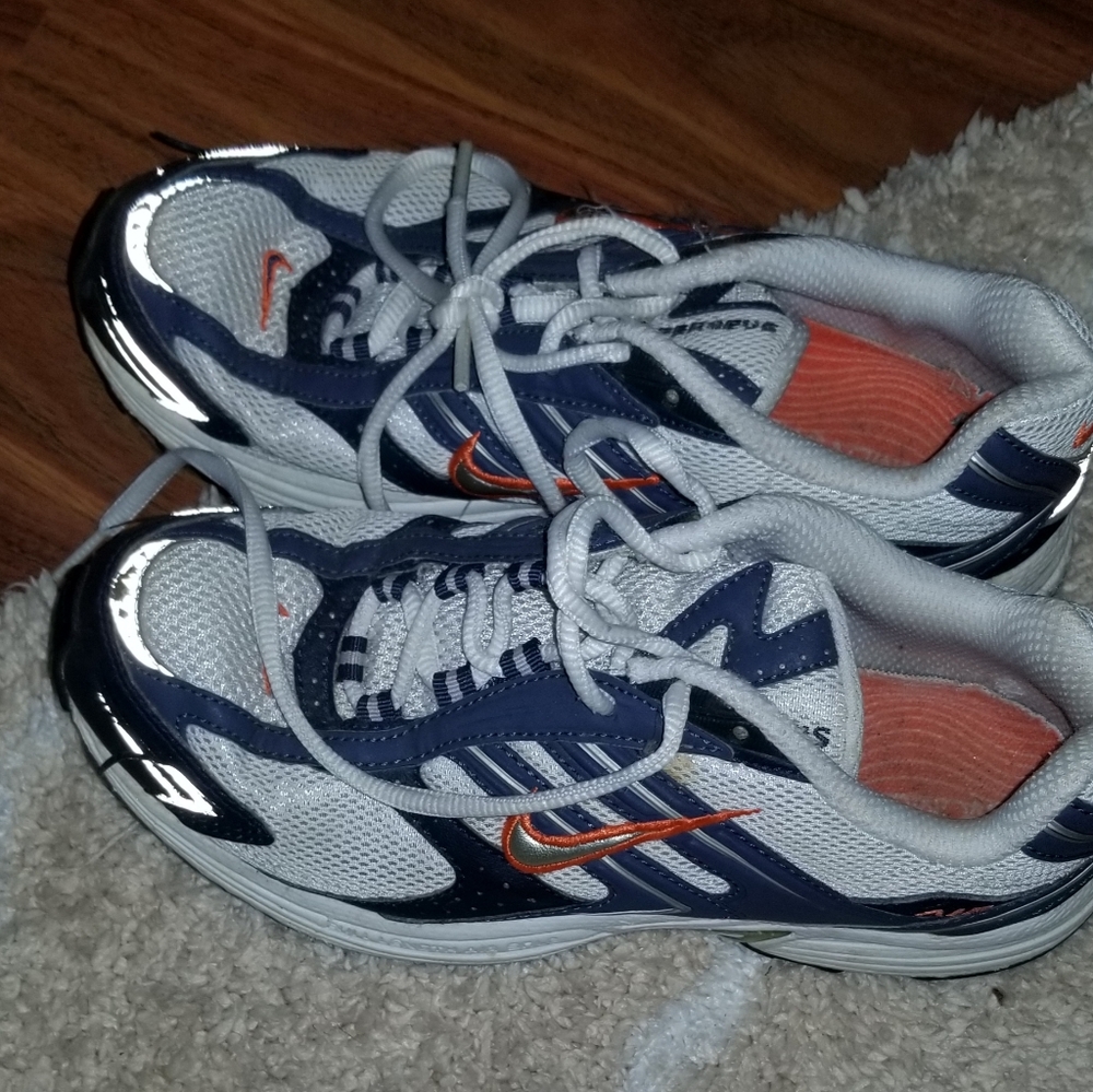 Nike , Preowned Shoes